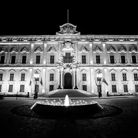 Collection - Mint La Valletta